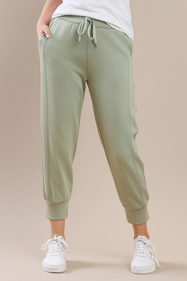 Sporty Cropped Joggers