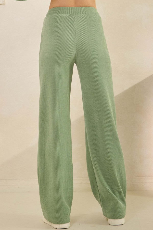Women’s Wide-Leg Corduroy Pants