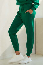 Women’s Sporty Chic Scuba Joggers - Kelly Green