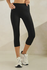 Comfort Move Capri Active Leggings