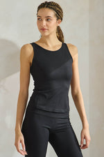 Black Women’s Scoop Neck Wide Strap Ribbed Active Wear Exercise Tank Top