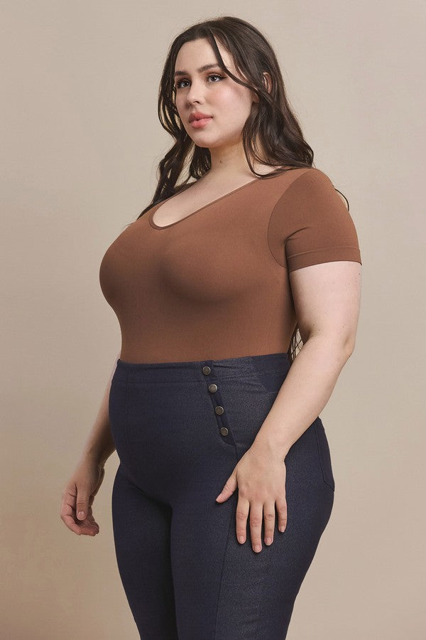 Plus Size Basic Short Sleeve Seamless Bodysuit