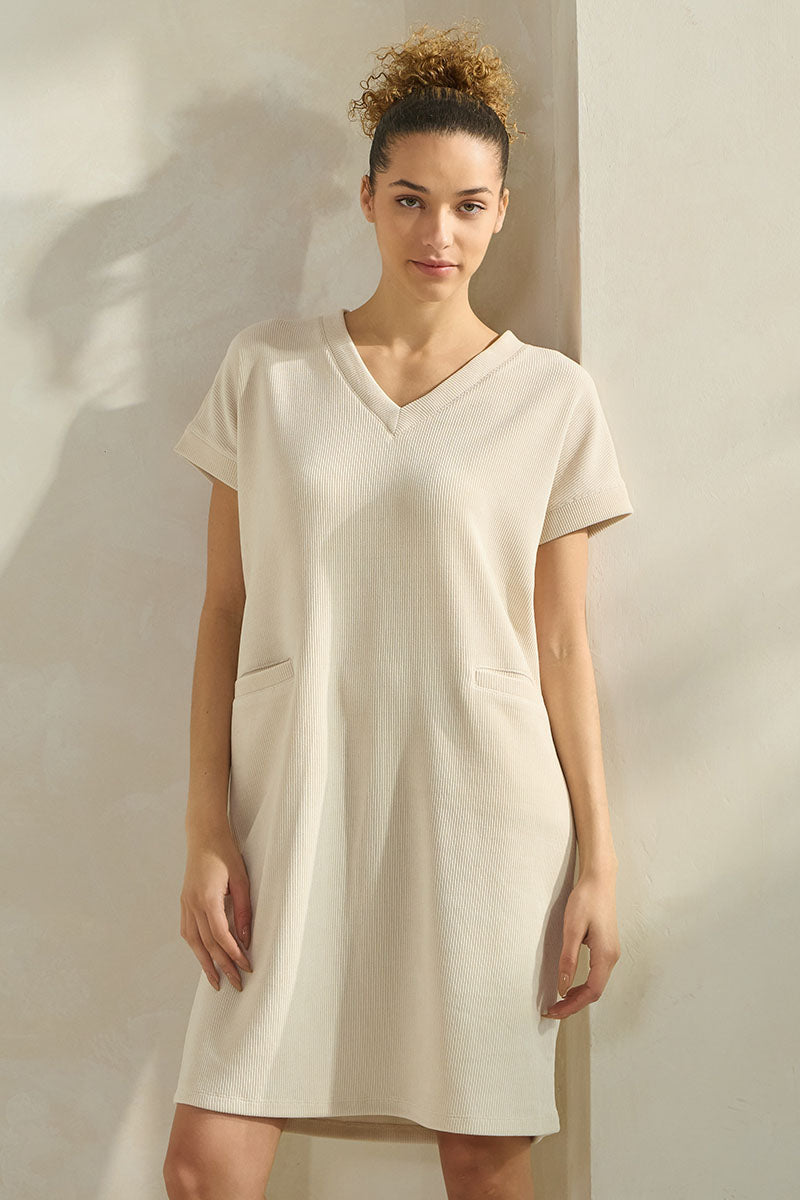Women’s Ivory Effortless Chic V-Neck Short Sleeve Corduroy Shift Dress