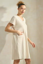 Women’s Ivory Effortless Chic V-Neck Short Sleeve Corduroy Shift Dress