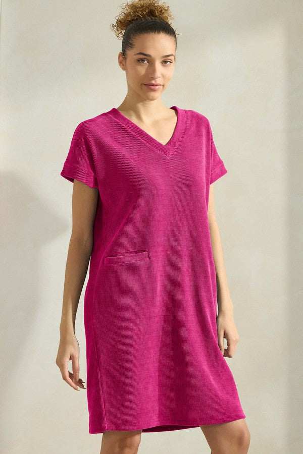 Women’s Raspberry Effortless Chic V-Neck Short Sleeve Corduroy Shift Dress