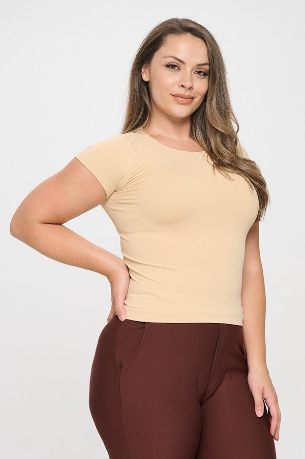 Plus Size Seamless Crew Neck Short Sleeve