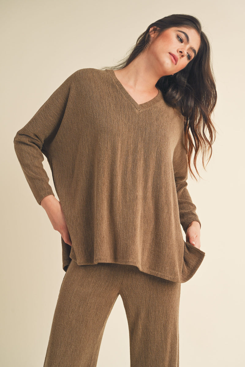 Women's Texture V-neck Long Sleeves Top