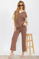 Women’s Classic Drape Two Tone Short Sleeve Top & Cropped Pants Set