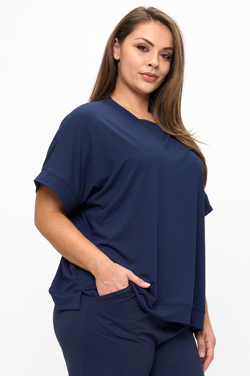 Plus Size Women’s Effortless Chic Relaxed Drape Top
