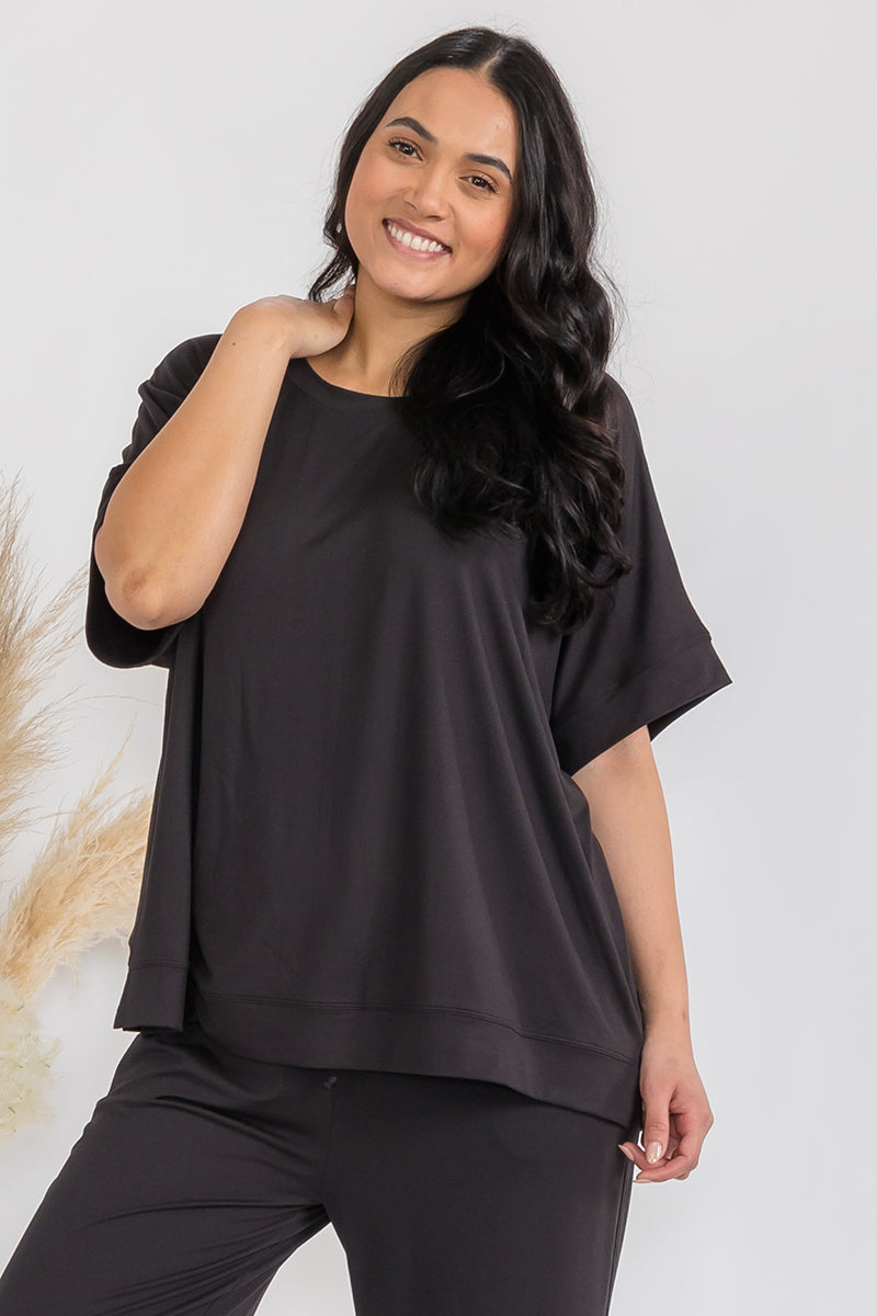 Plus Size Women’s Effortless Chic Relaxed Drape Top