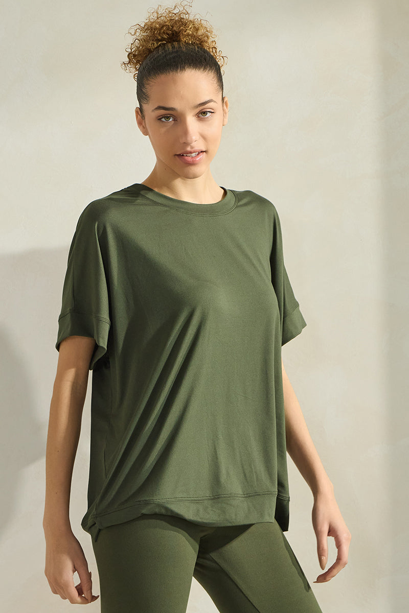 Women’s Effortless Chic Relaxed Drape Ultra Soft Short Sleeved Crew Neck Top