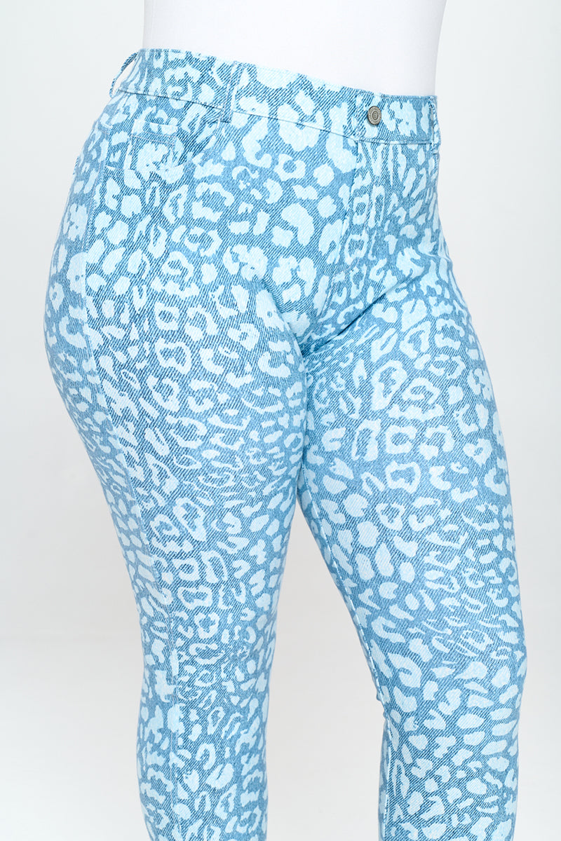 Plus Size Icy Leopard Print Jeggings with Belt Loops – ICONOFLASH