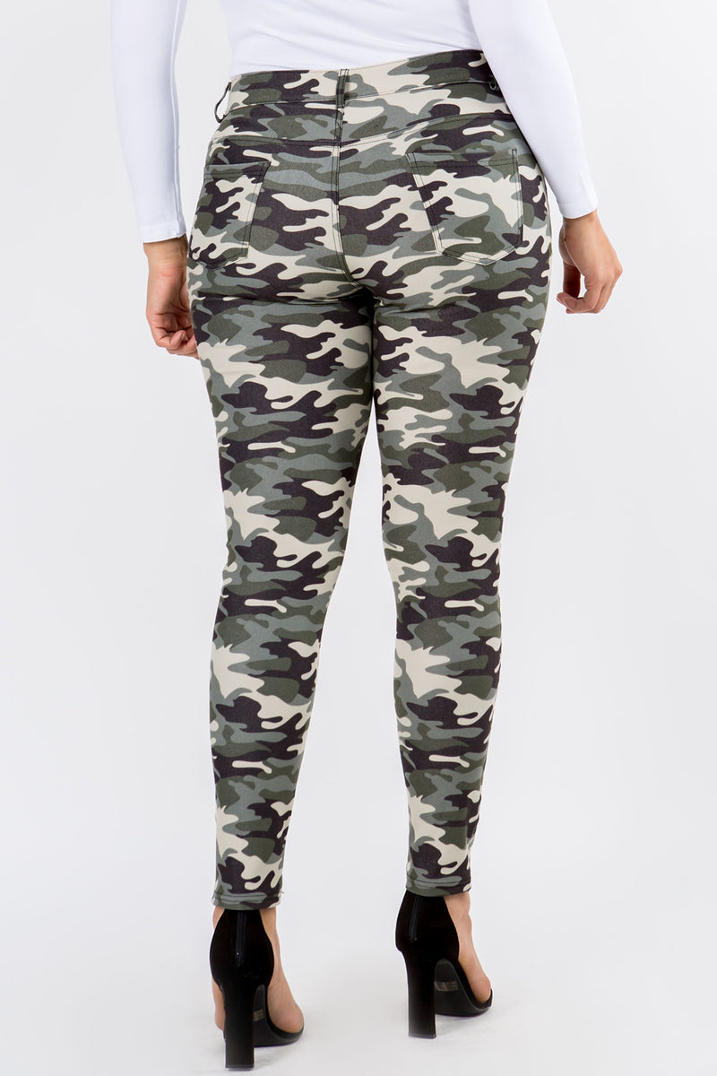 Plus Size Camouflage 5-Pocket Jeggings with Belt Loops