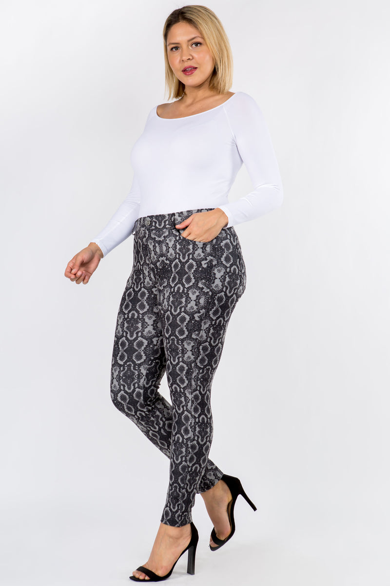 Plus Size Bold Snakeskin Jeggings with Belt Loops