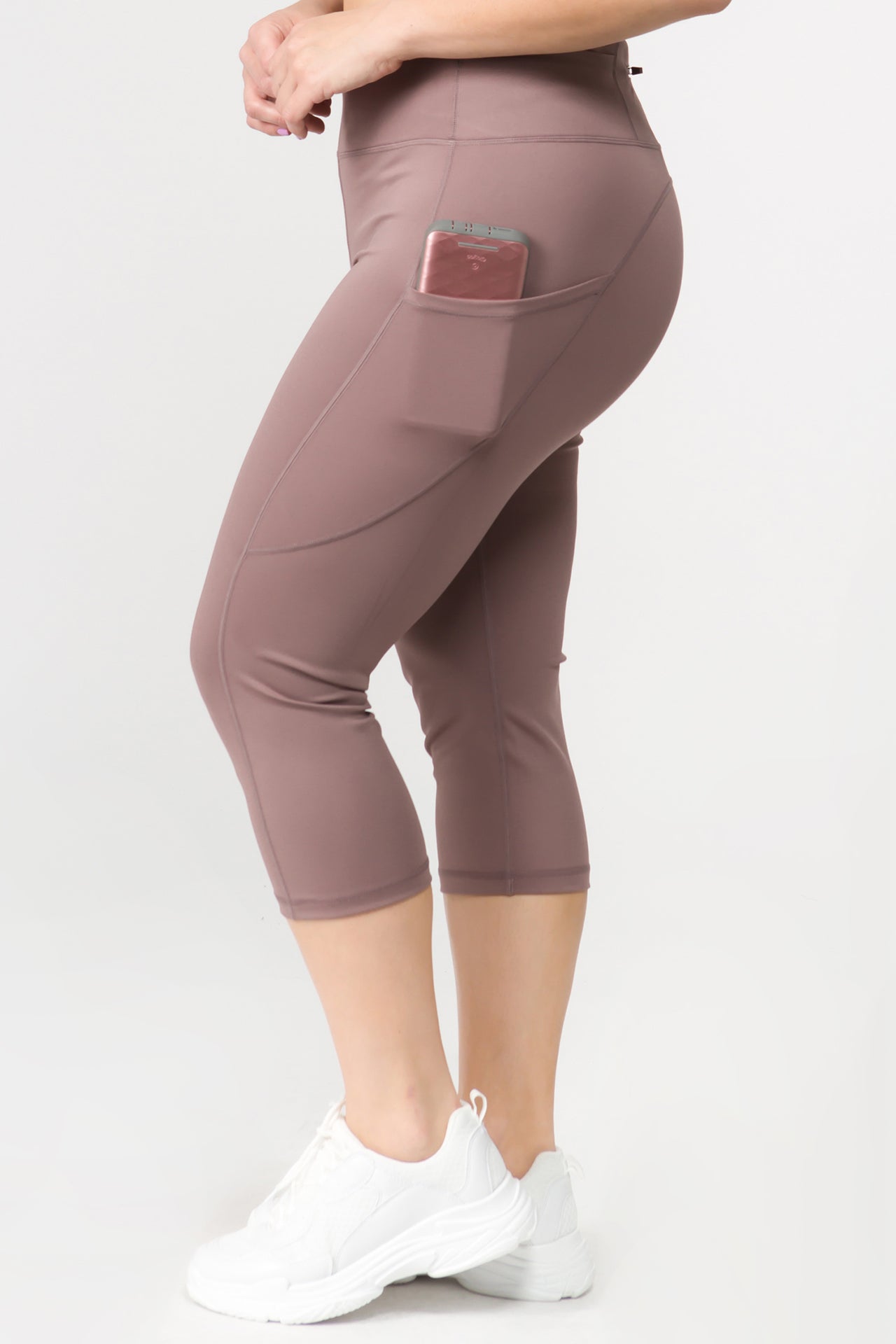 Women's Active High Rise 5 Pocket Capri Leggings (Queen/Plus Size