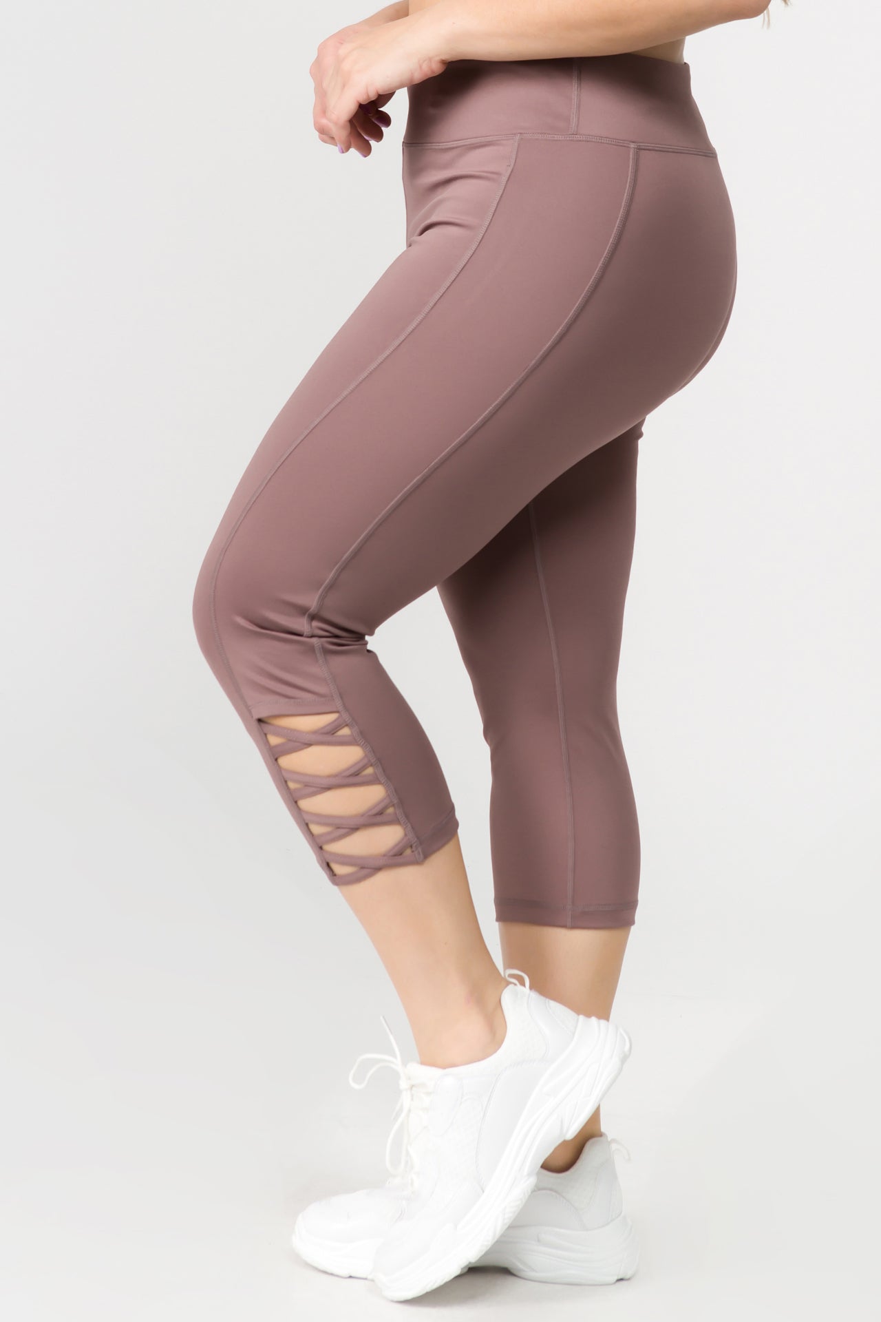 ICONOFLASH Women's Basic Solid Color Nylon Capri Leggings