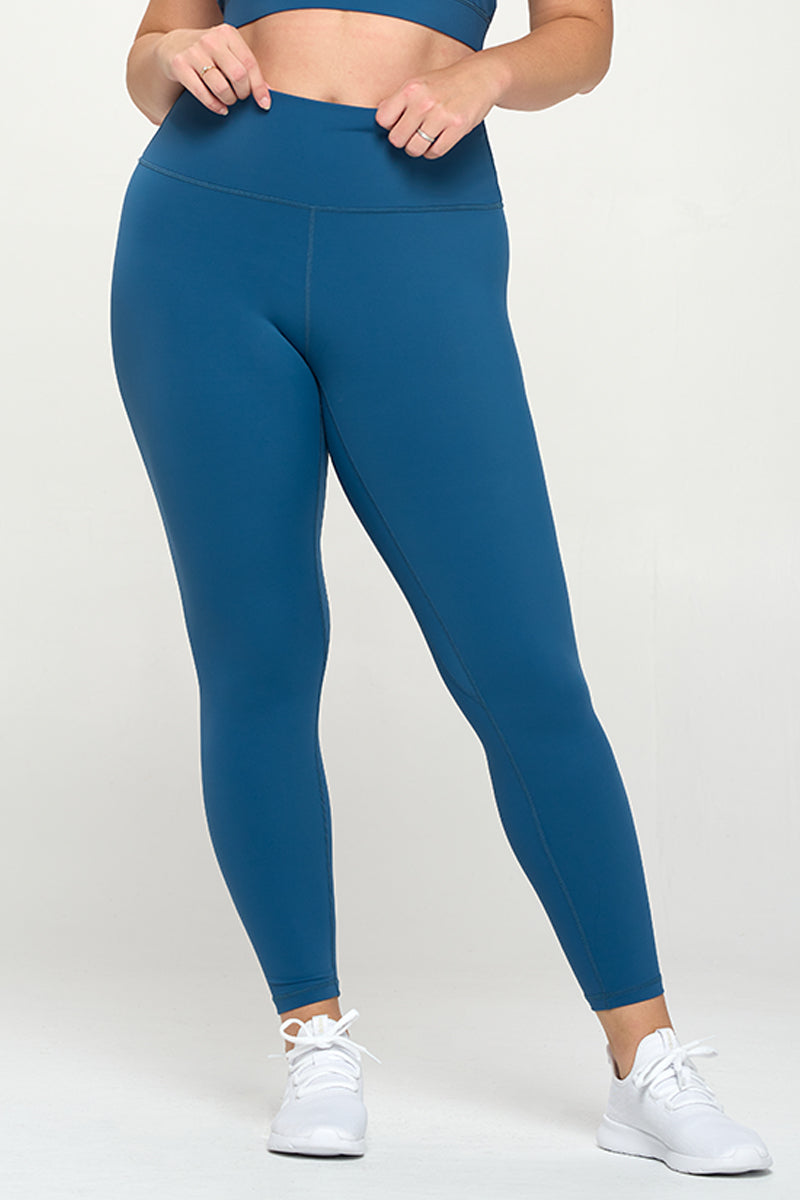 Plus Size Hit or Mesh Active Leggings with Pocket – ICONOFLASH