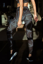 Smoky Abstract Grid Active Leggings