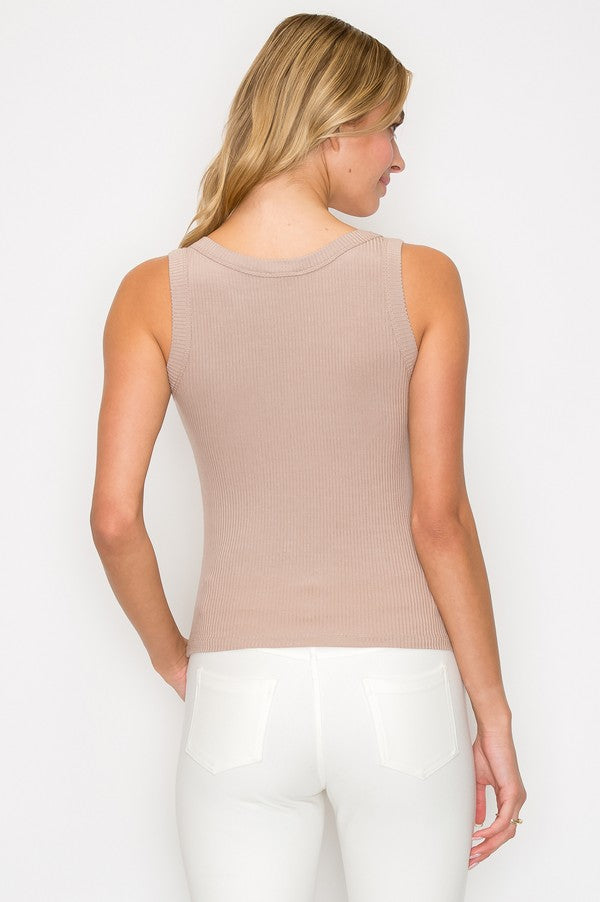 Ribbed Seamless Scoop Neck Tank